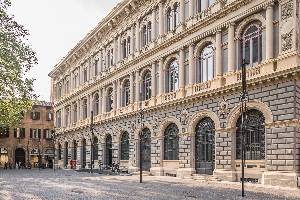 Palazzo de Toschi Bologna